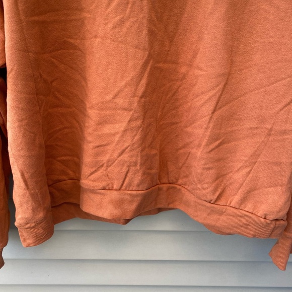 BNWT Yellowstone Cropped Crewneck Sweatshirt - Women’s Size XL - Picture 6 of 8